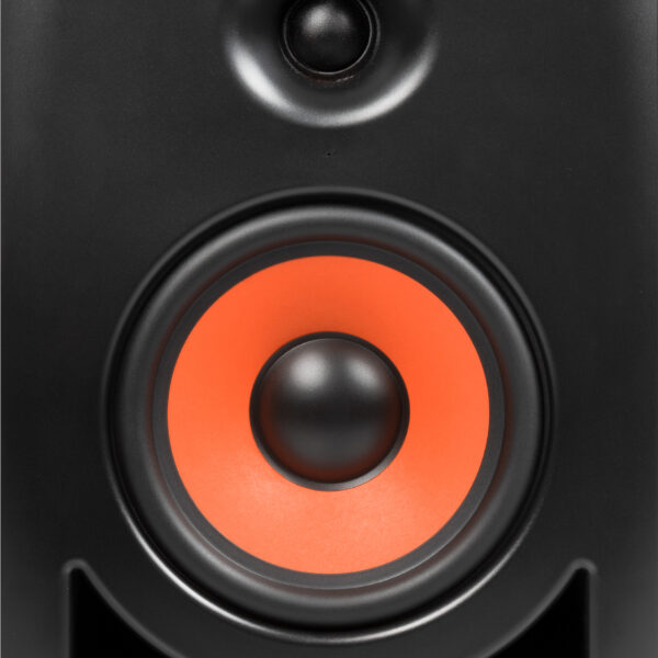 nEar i8 Studio `monitor